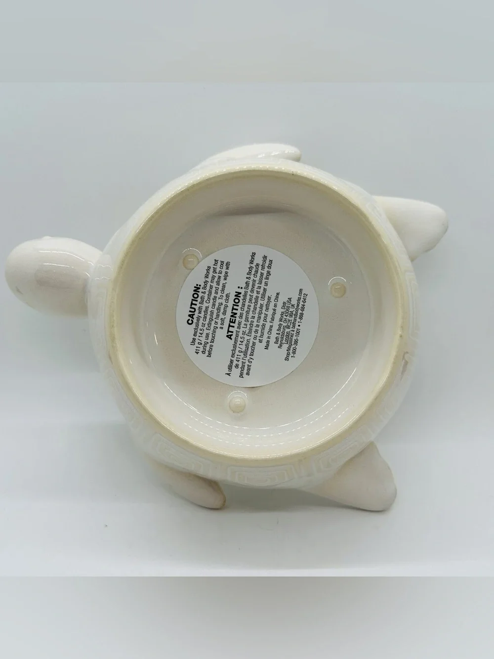 Bath & Body Works NEW ceramic sea turtle 3-wick candle holder in creamy white